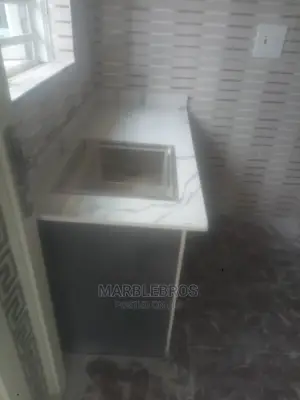 White Marble Stone Countertop Finishing MB