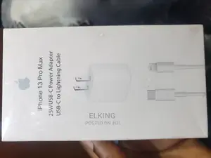 14 Pro Max Fast Charger