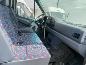 Mercedes-Benz Sprinter 2005 White