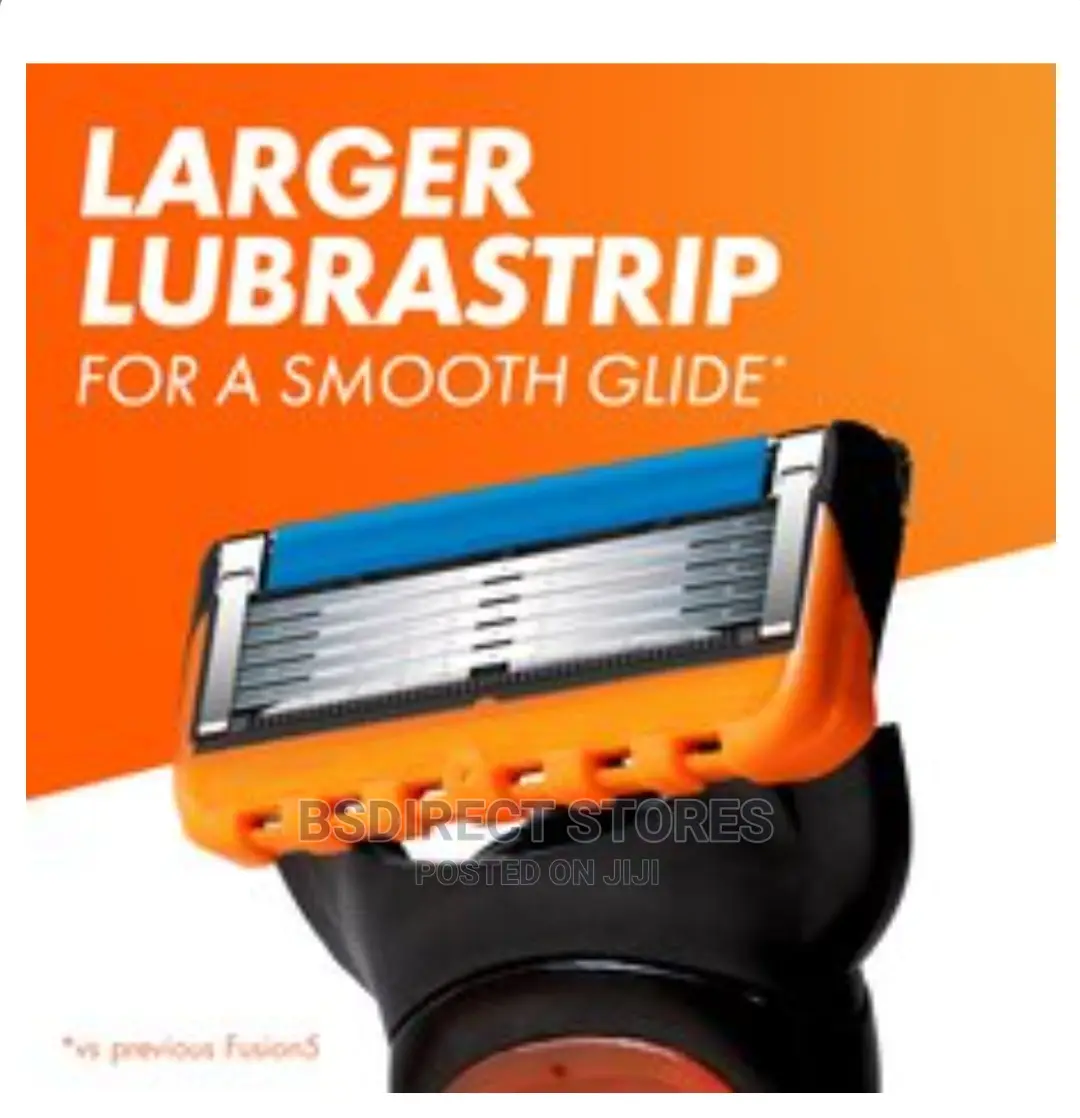 Gillette Fusion5 Starter Pack Razor With 4 Cartridge Blades