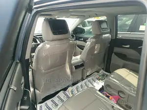 Toyota Highlander 2018 Blue