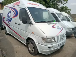 Mercedes-Benz Sprinter 2012 White
