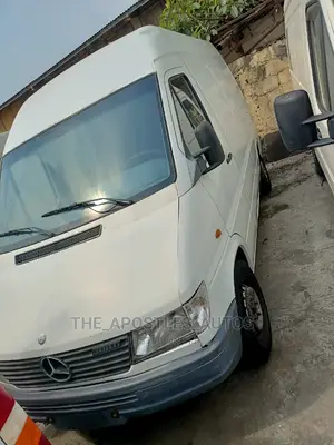 Mercedes-Benz Sprinter 2013 White