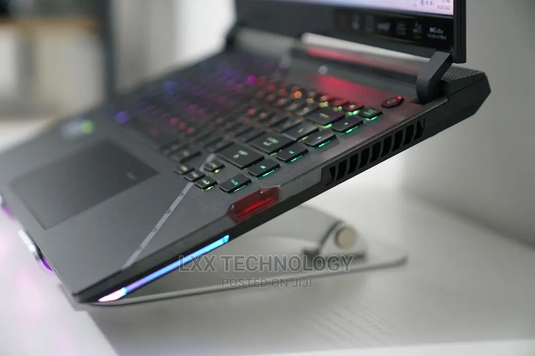 New Laptop Asus ROG Strix G17 16GB Intel Core I9 SSD 1T