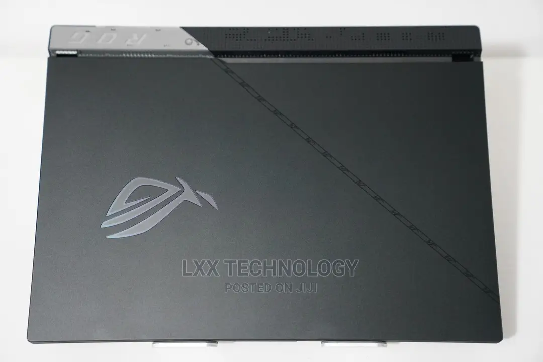 New Laptop Asus ROG Strix G17 16GB Intel Core I9 SSD 1T