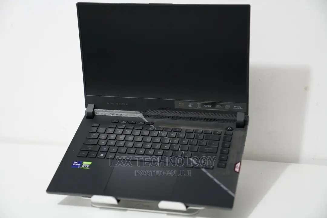 New Laptop Asus ROG Strix G17 16GB Intel Core I9 SSD 1T