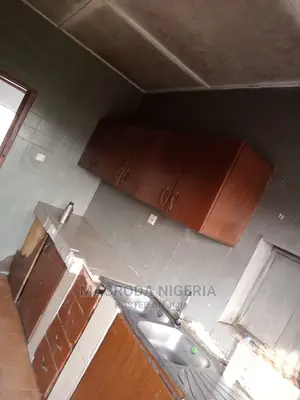 3bdrm Block of Flats in Akora Villas Estate, Adeniyi Jones for rent