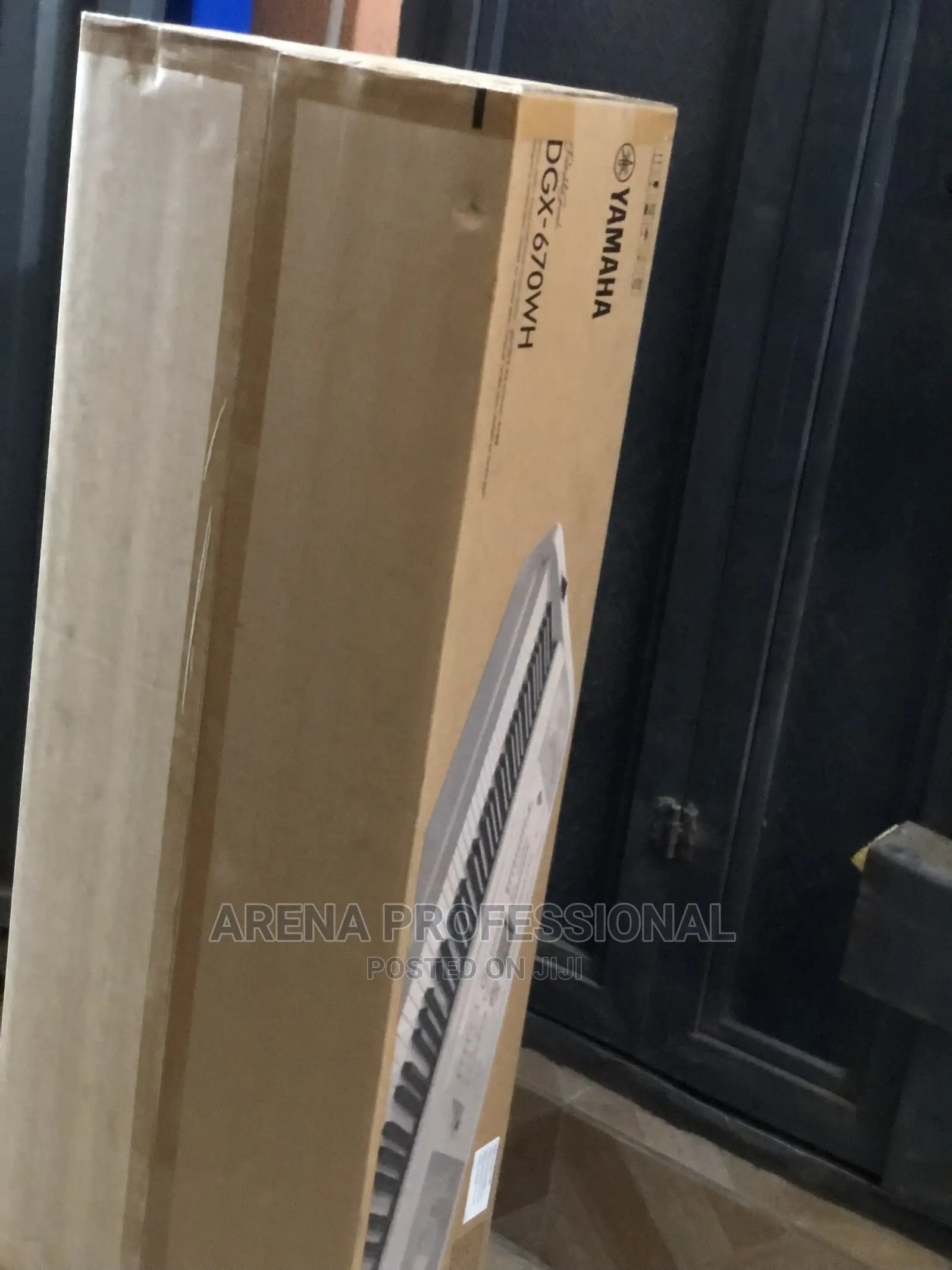 Yamaha DGX-670 Digital Piano