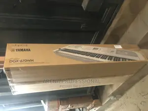 Yamaha DGX-670 Digital Piano
