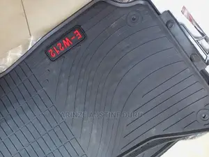 E-Class 212 Customized Floor Mat