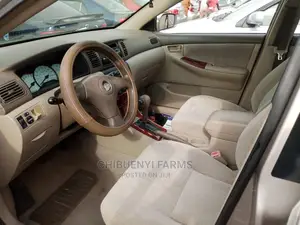 Toyota Corolla LE 2004 Gold