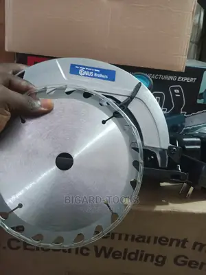 Cordless Circular Saw Machine