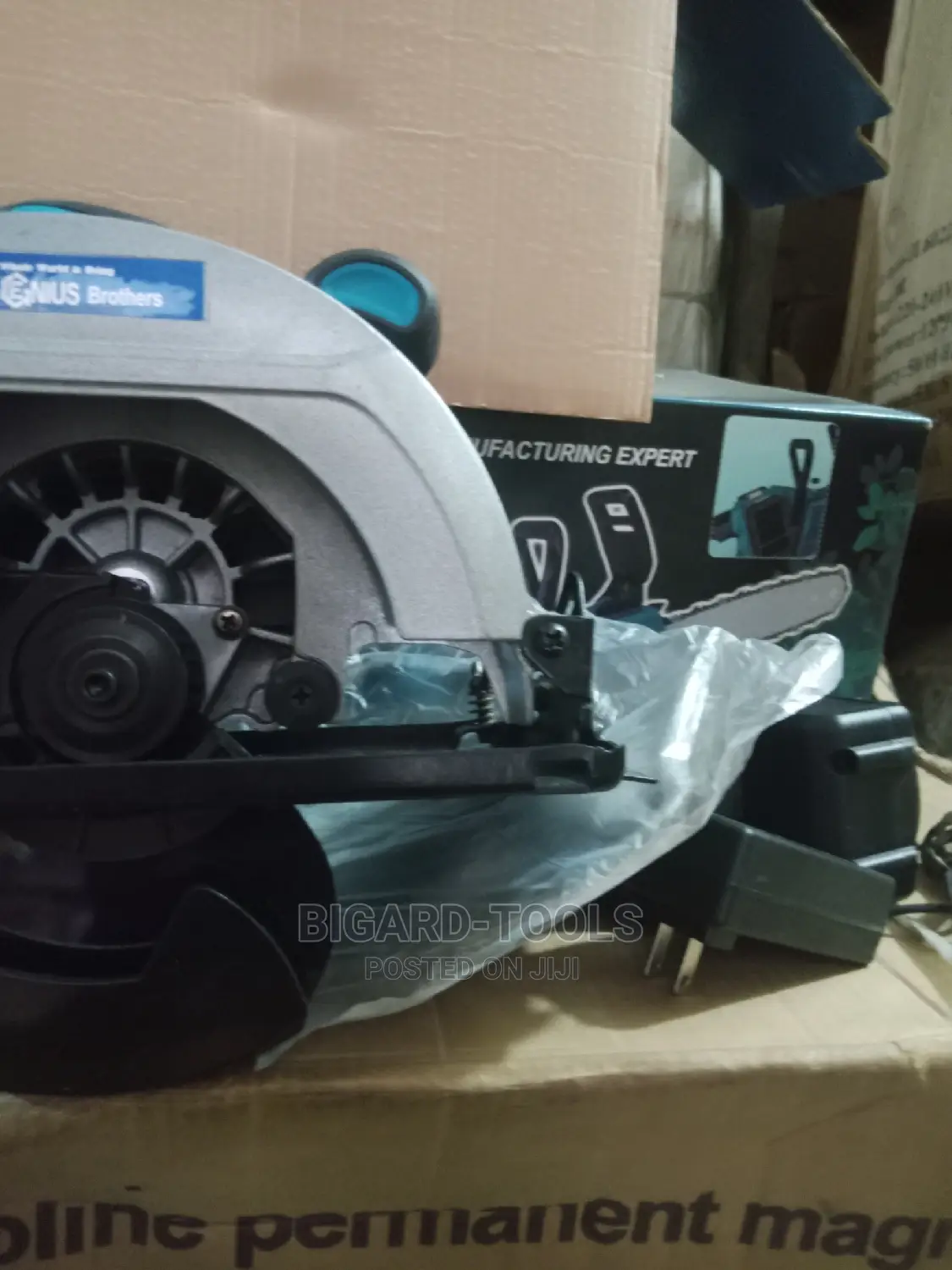 Cordless Circular Saw Machine