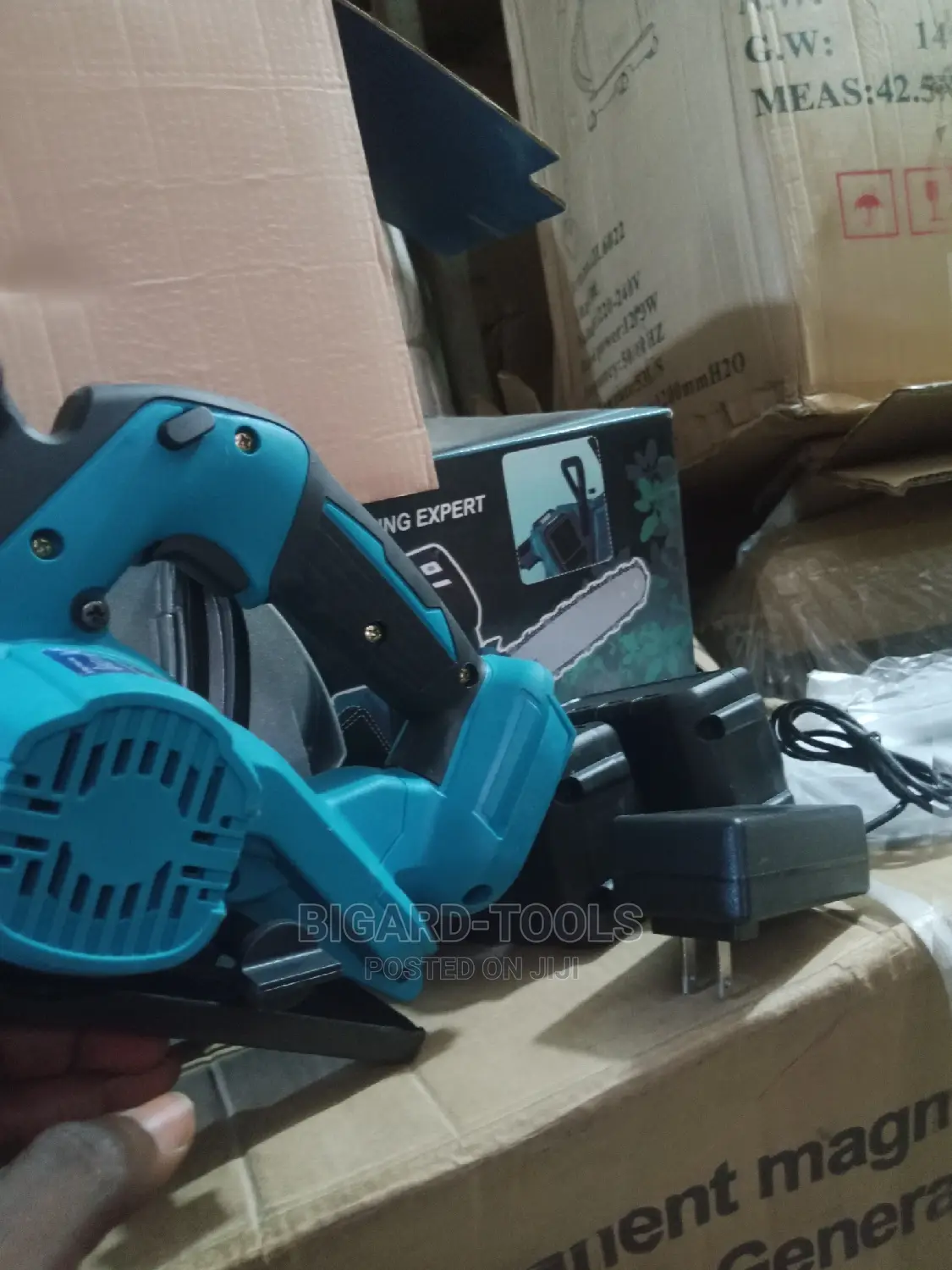 Cordless Circular Saw Machine