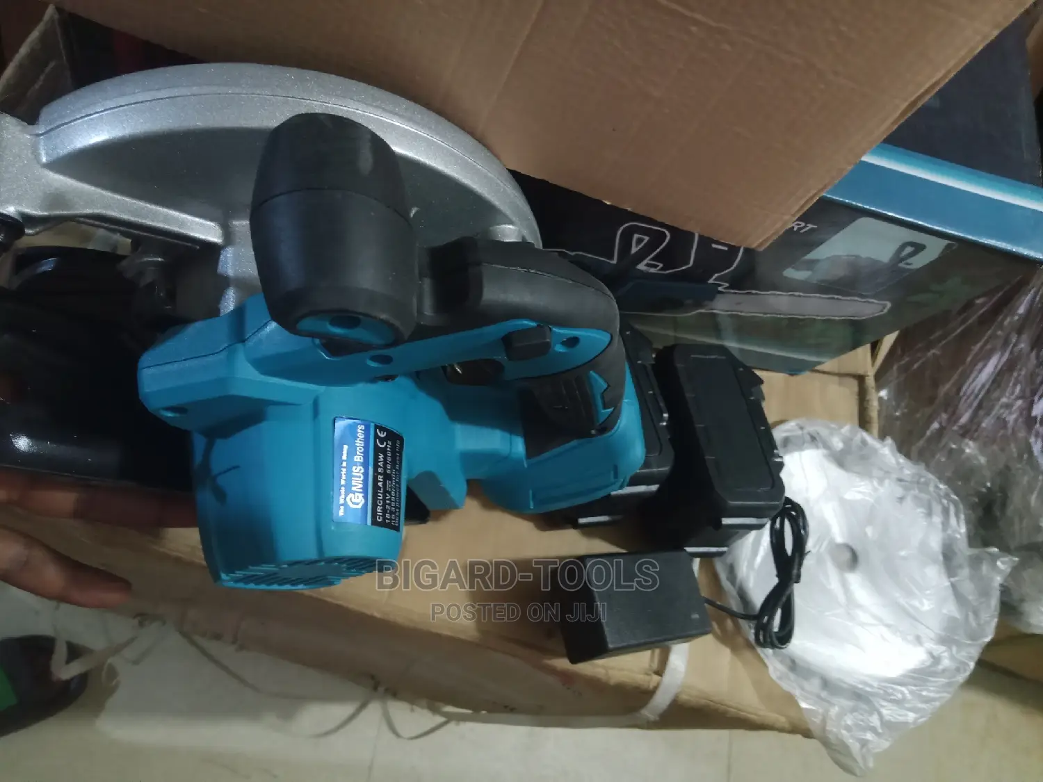 Cordless Circular Saw Machine