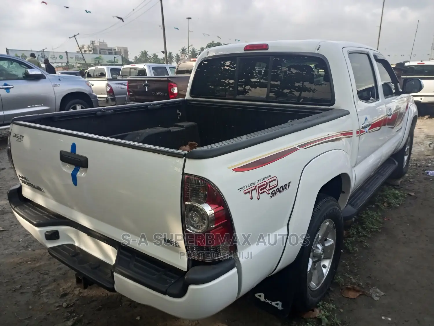 Toyota Tacoma 2014 White