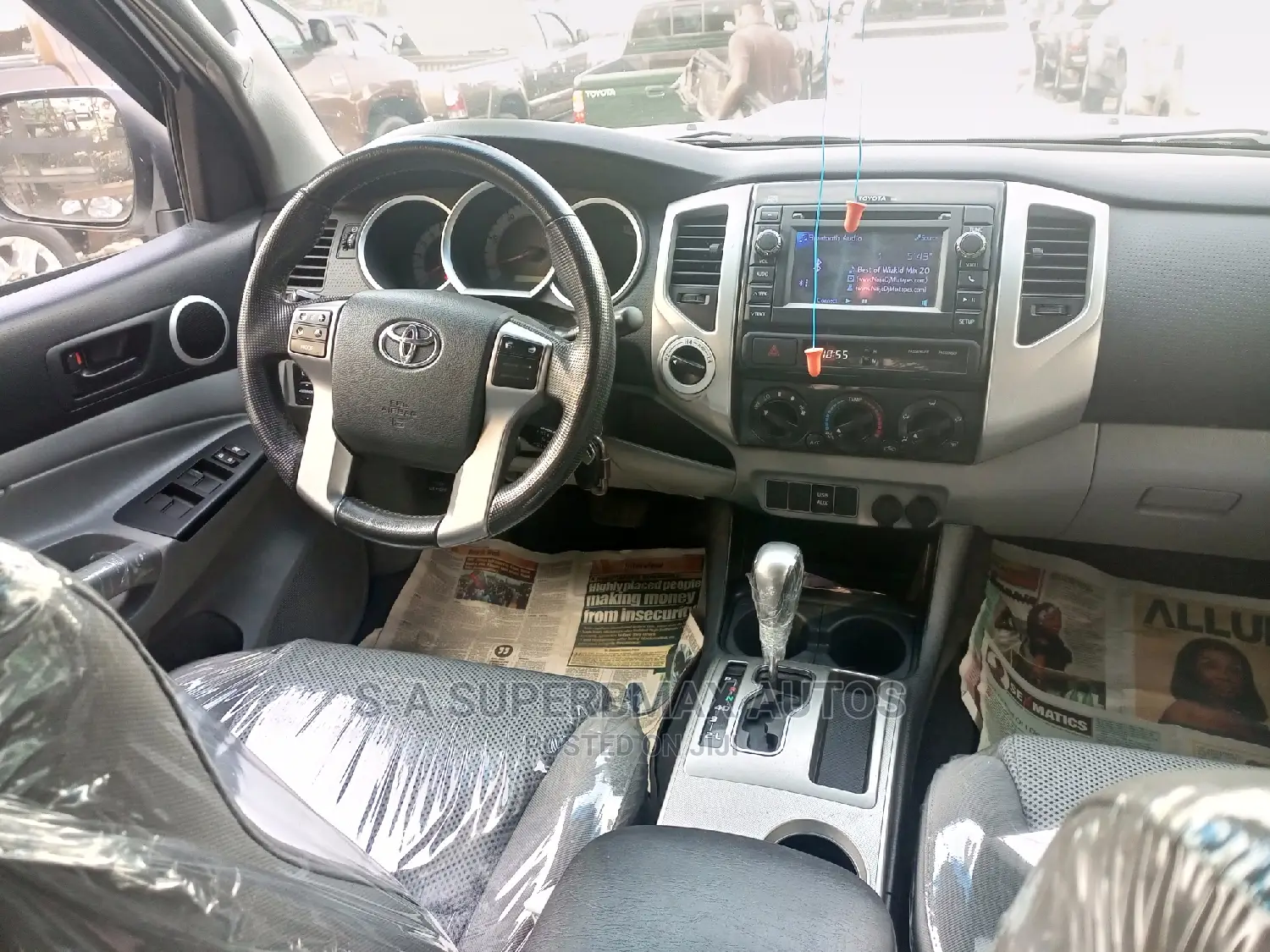Toyota Tacoma 2014 White