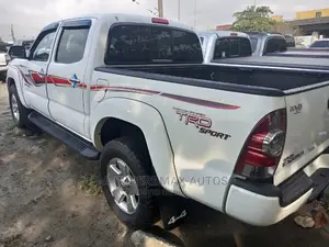 Toyota Tacoma 2014 White