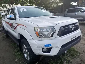 Toyota Tacoma 2014 White