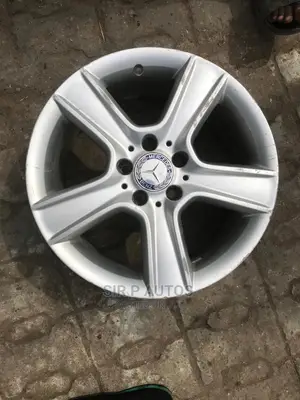 All Types of Mercedes Benz Rim Are Available