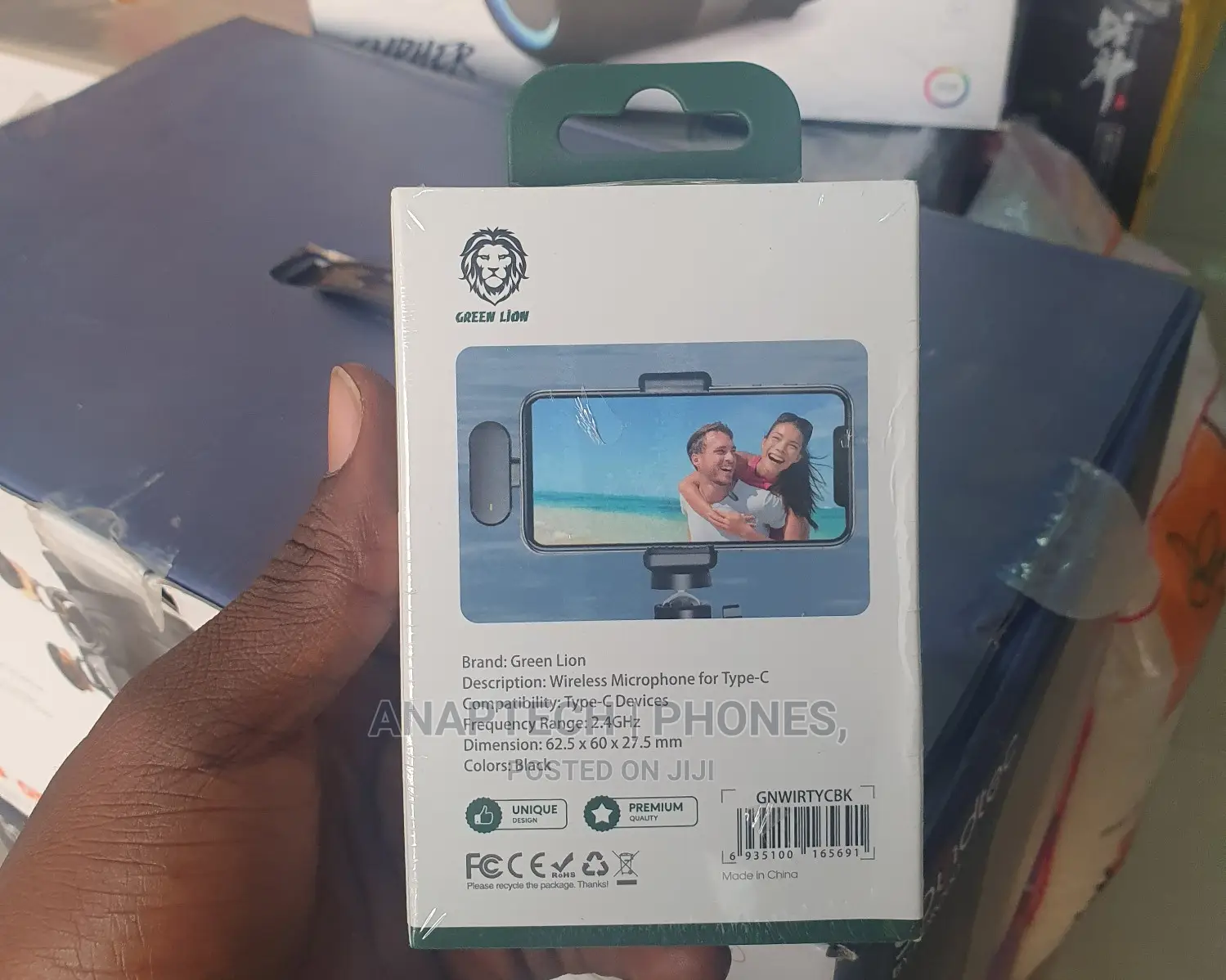 With Charging Box Type C Wireless Microphone  Accurate