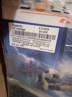 2.5kva 24v Soccer Power Solar Inverter One Year Warranty