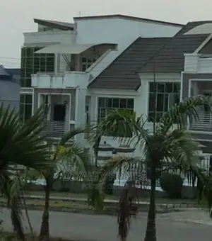 Furnished 5bdrm Duplex in Gwaripa Main, Gwarinpa for Sale