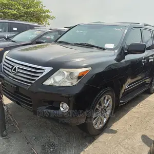 Lexus LX 570 2012 Black