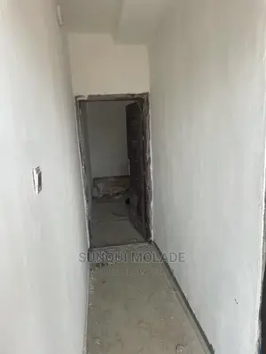 Furnished Studio Apartment in Ajayi Road for rent