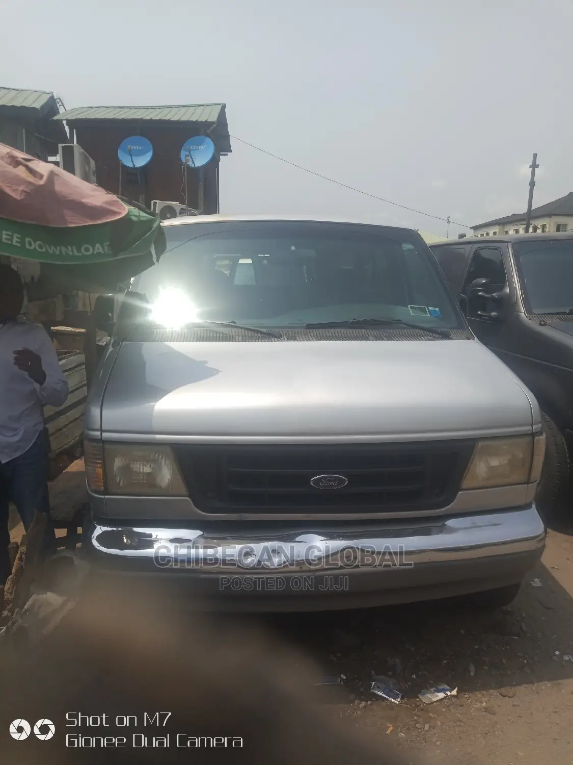 Ford E350 2000 White