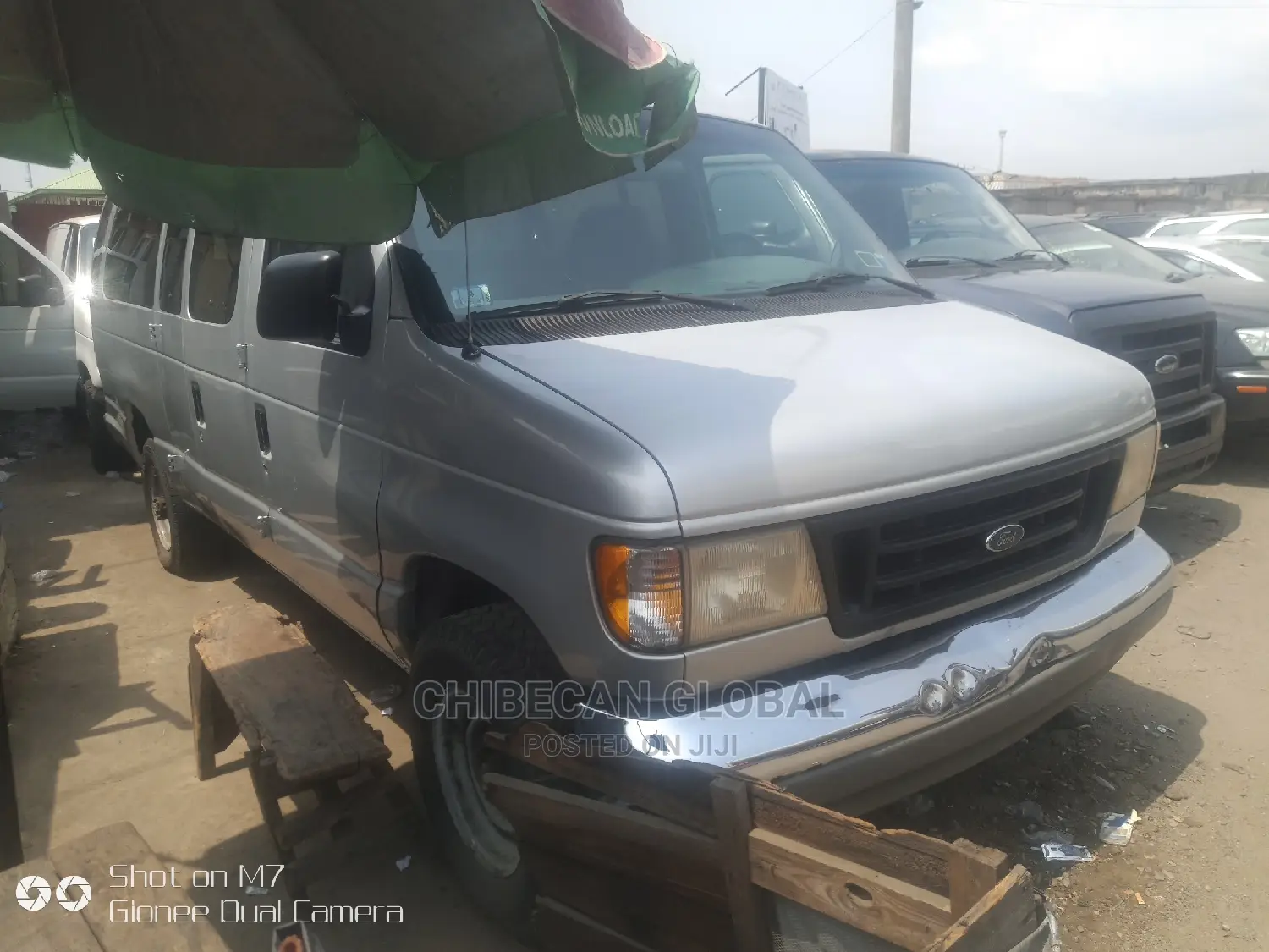 Ford E350 2000 White