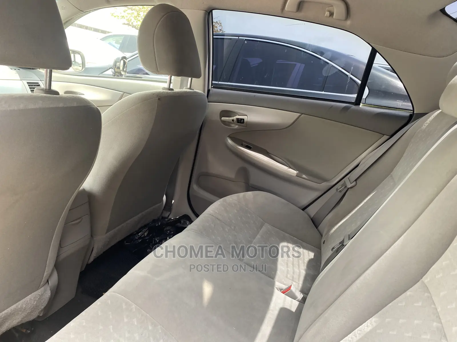 Toyota Corolla 2011 White