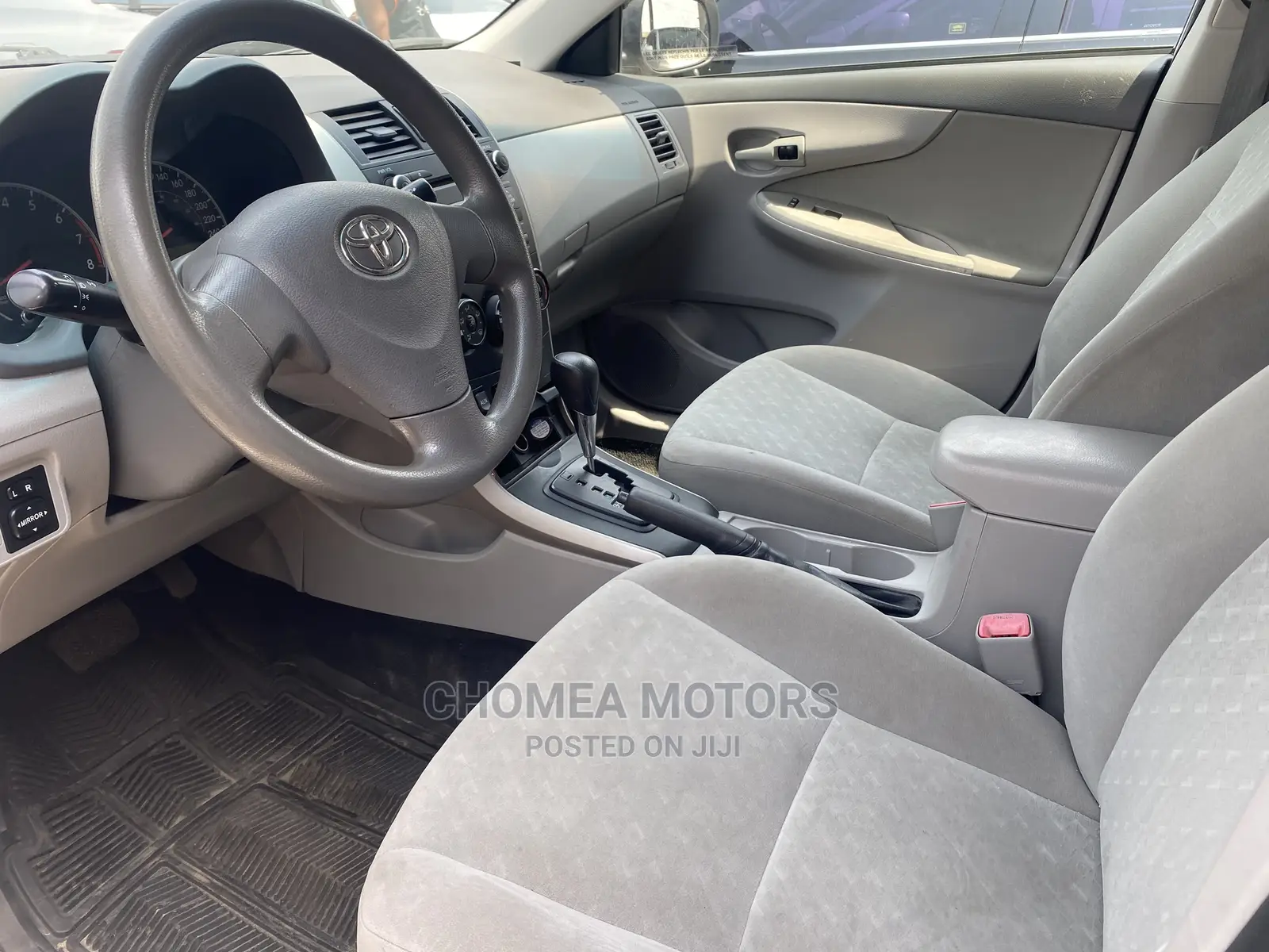 Toyota Corolla 2011 White