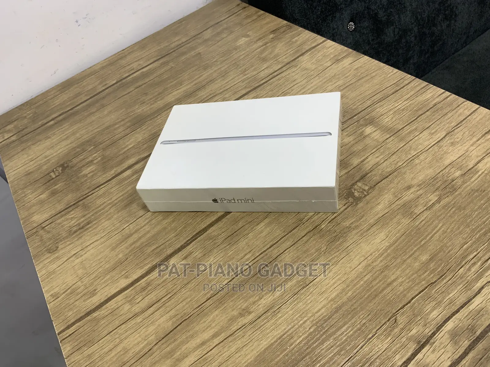 New Apple iPad Mini 4 128 GB Gray