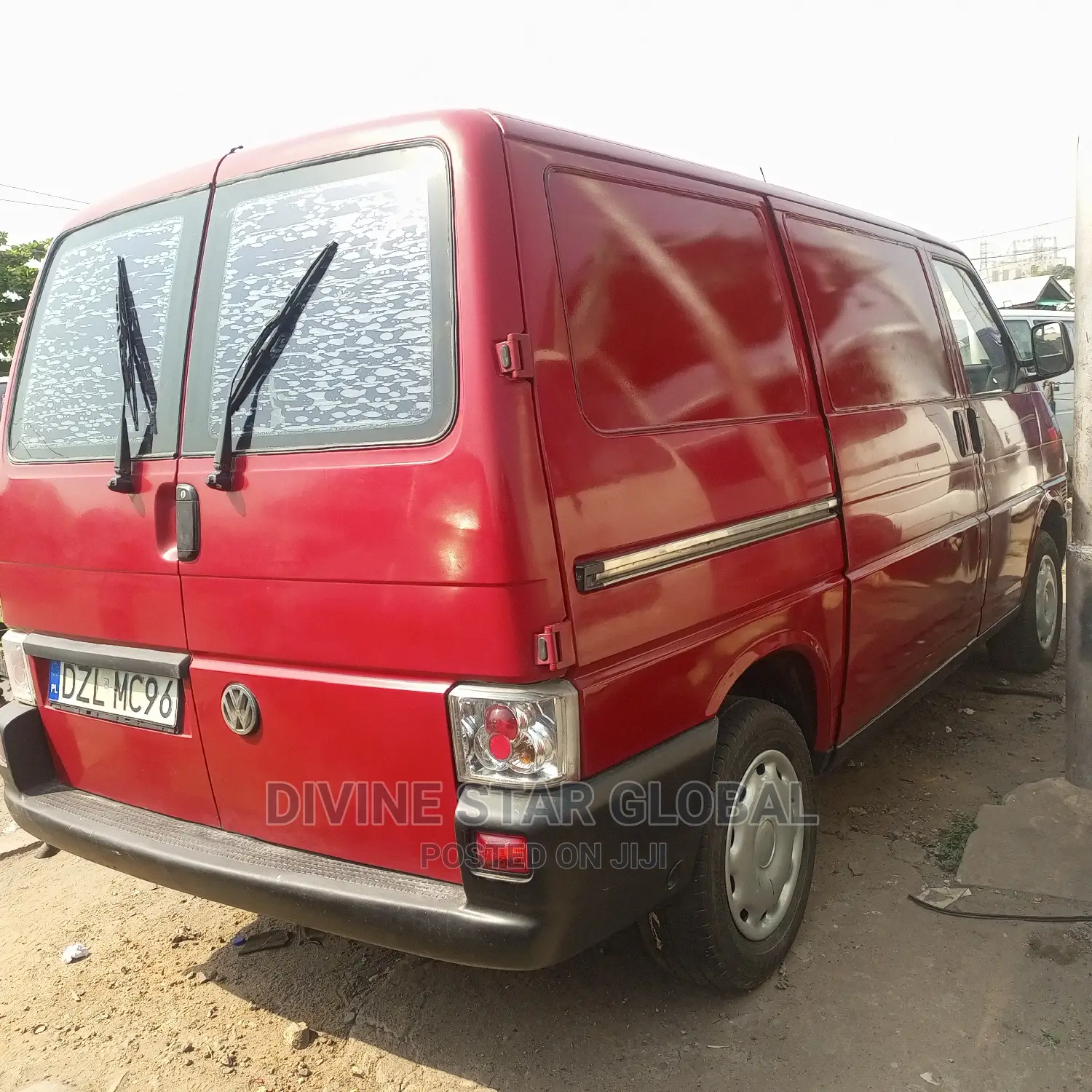 Volkswagen Transporter 2004 Red