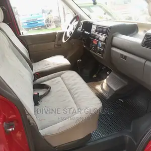 Volkswagen Transporter 2004 Red