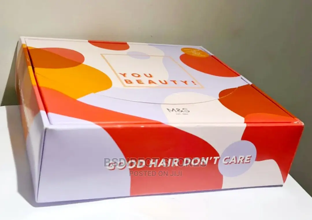 Marks and Spencer the Ultimate * Beauty Box Edit