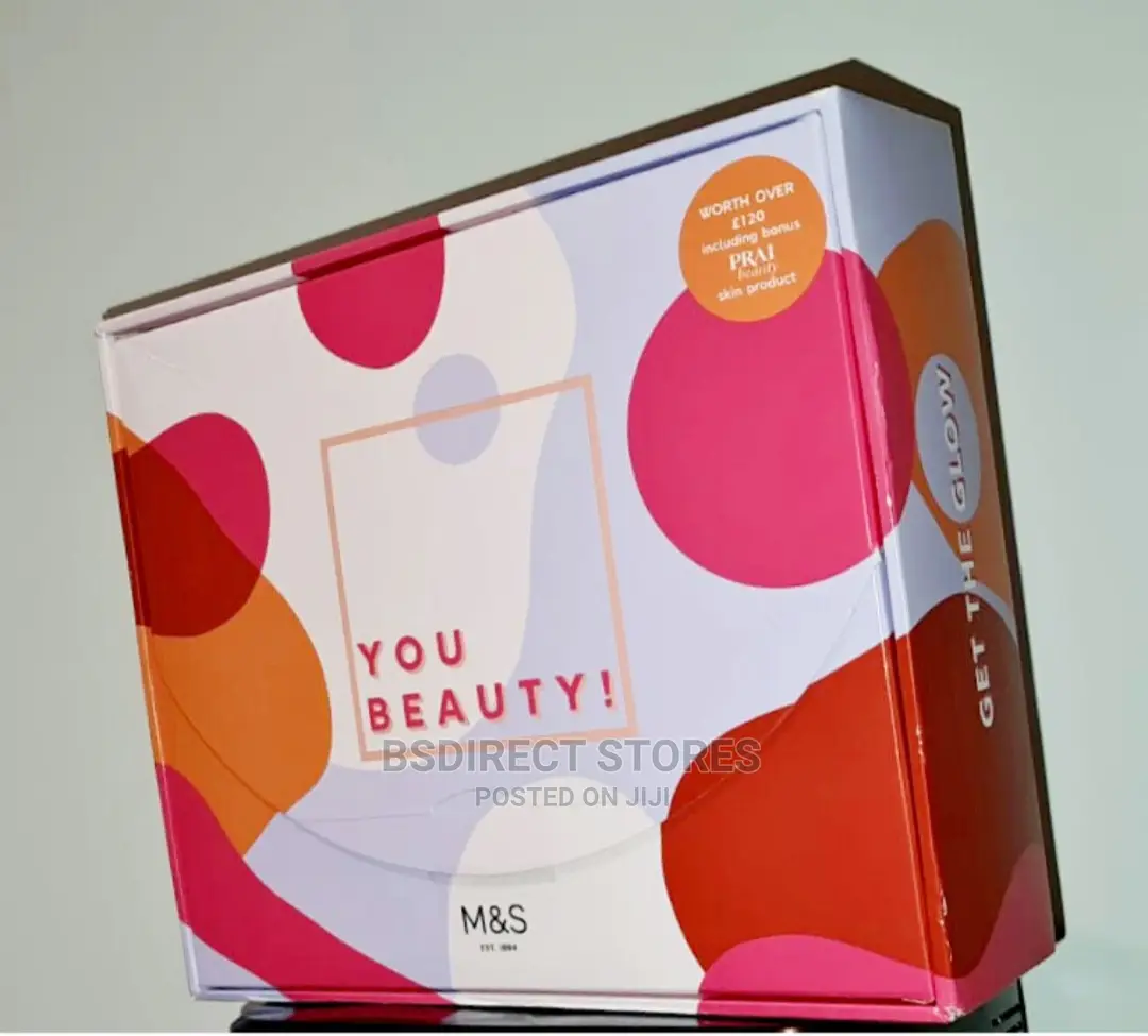 Marks and Spencer the Ultimate * Beauty Box Edit
