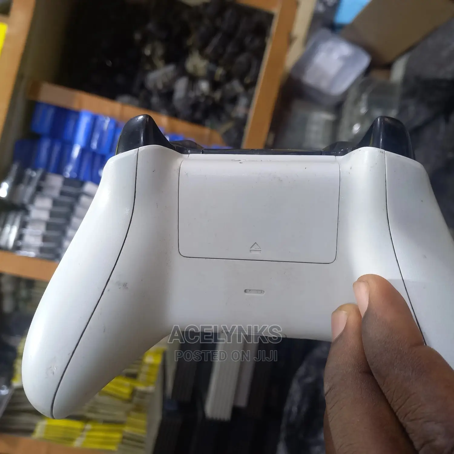 Xbox One White/Black