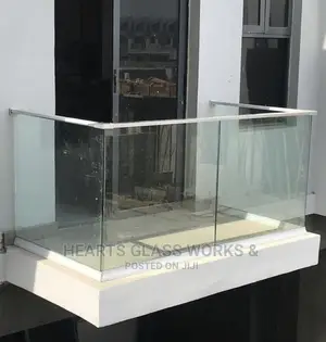 10mm Plain Glass Balustrade