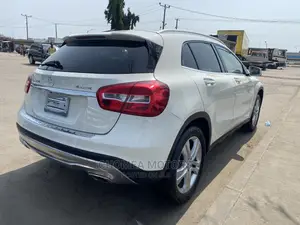 Mercedes-Benz GLA-Class 2017 White