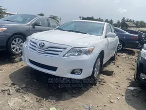 Toyota Camry 2009 White