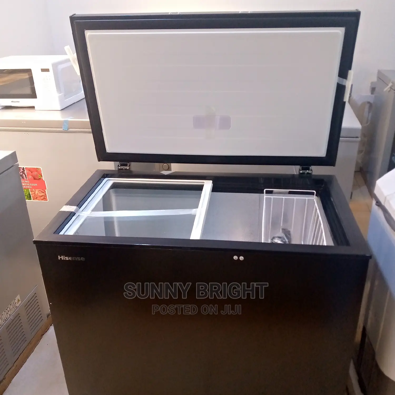 Hisense Deep Freezer Black 200liters