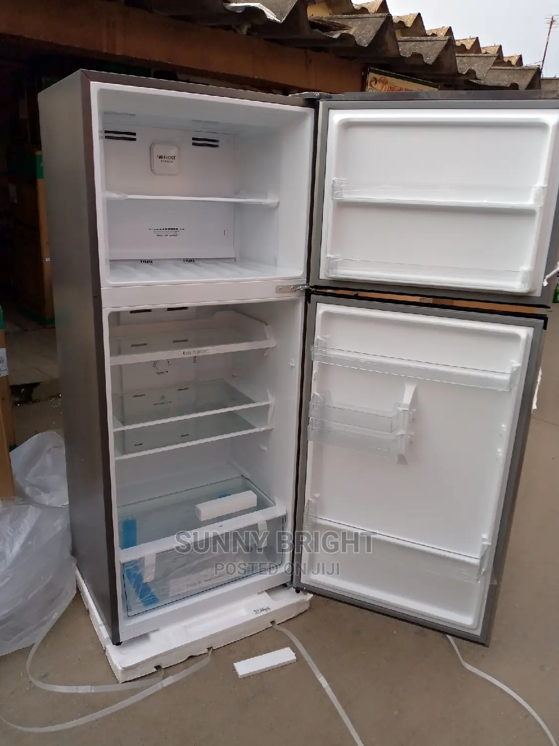 Hisense Fridge 375 Liters
