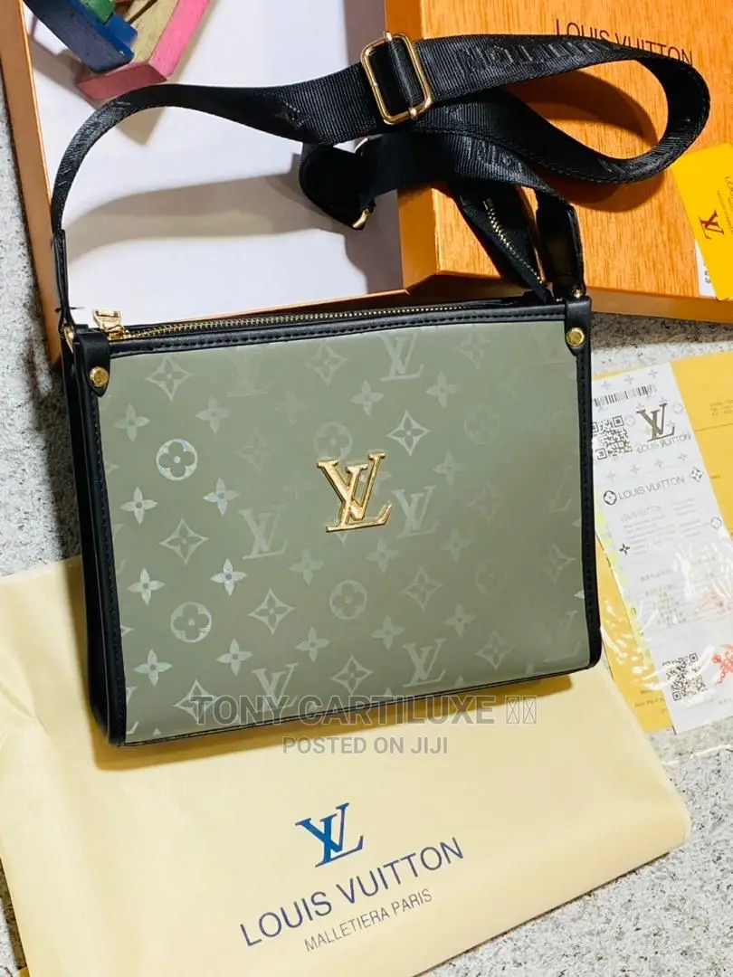 Gucci Cross Bag (Multi Function)