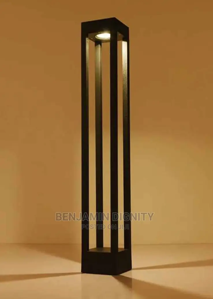 Led Garden/Walkway Stand Lamp