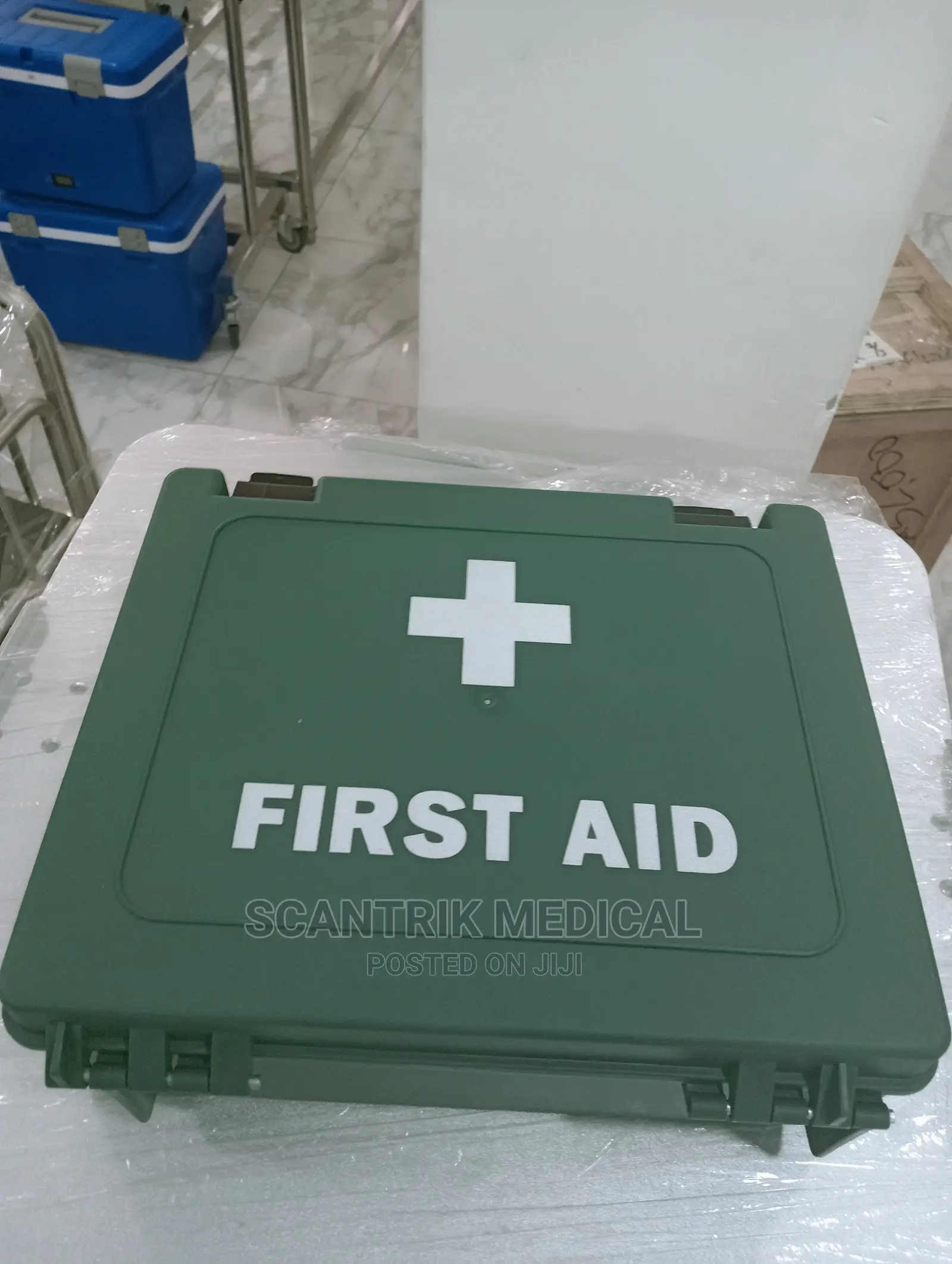 Portable Aluminum First Aid Box (EMPTY),