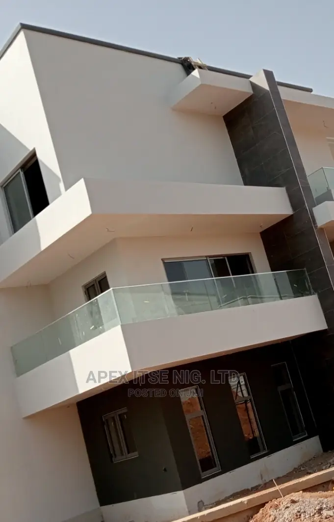 Frameless -Rimless Glass Balcony