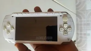Psp 2000 White