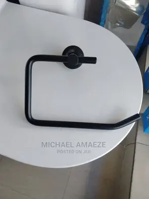 Black L Tissue Holder
